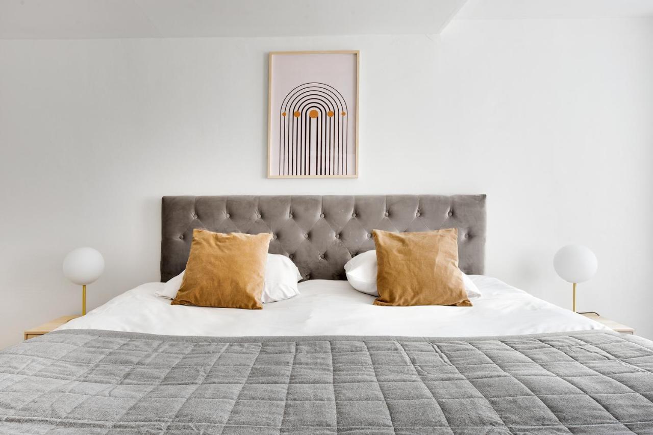 קופנהגן Sanders Main - Endearing Two-Bedroom Duplex Apartment With A Balcony Next To Magical Nyhavn מראה חיצוני תמונה