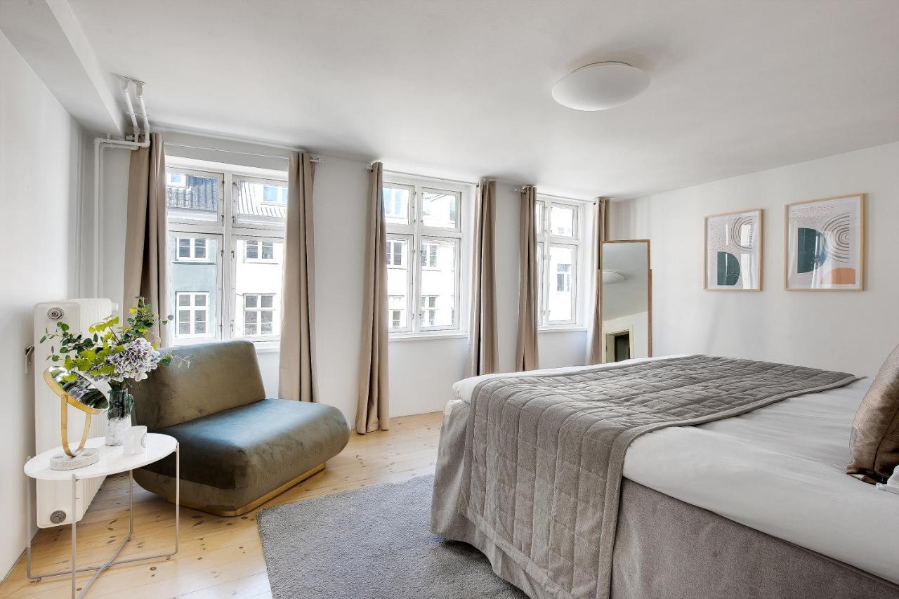 קופנהגן Sanders Main - Endearing Two-Bedroom Duplex Apartment With A Balcony Next To Magical Nyhavn מראה חיצוני תמונה