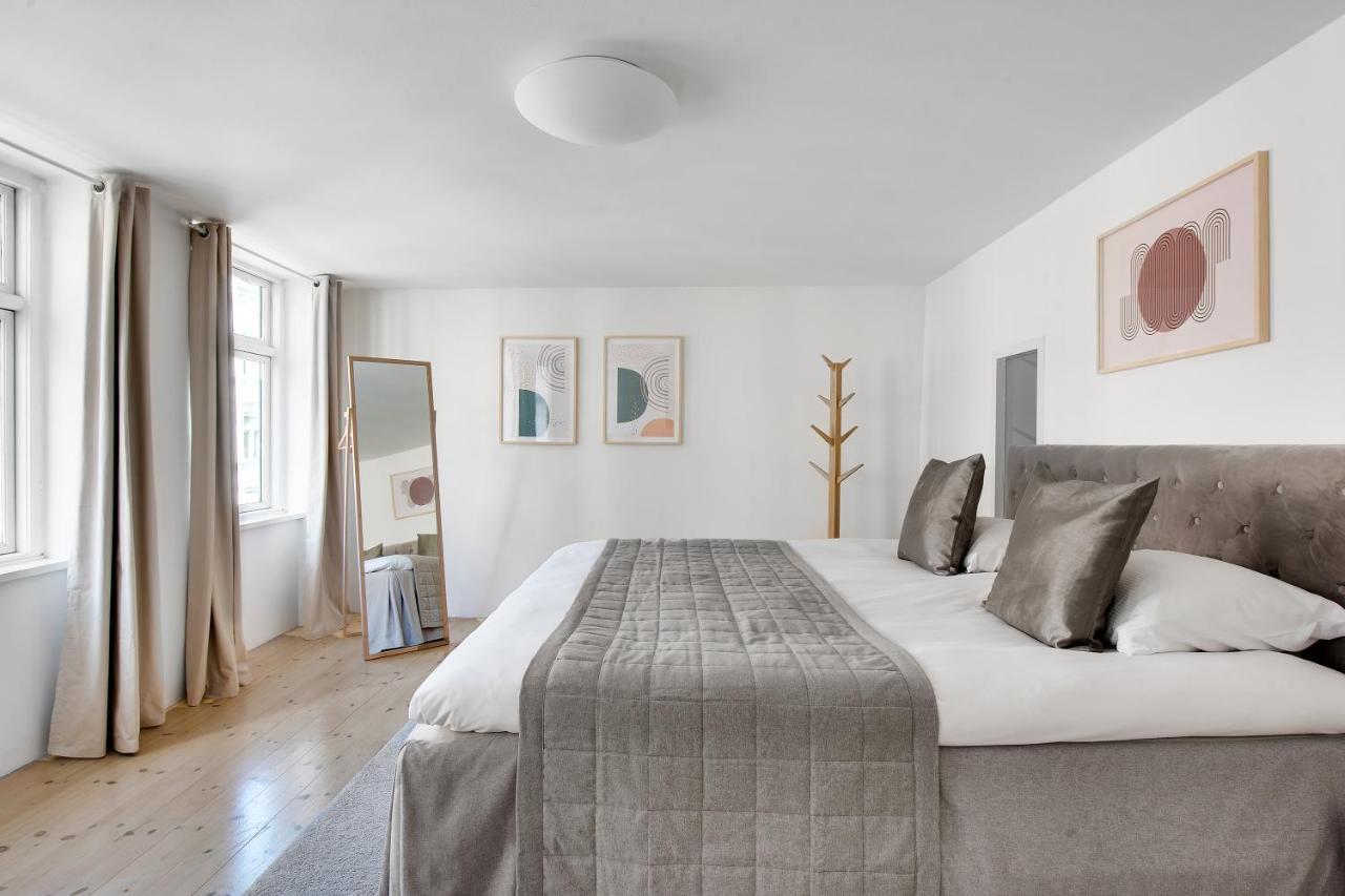 קופנהגן Sanders Main - Endearing Two-Bedroom Duplex Apartment With A Balcony Next To Magical Nyhavn מראה חיצוני תמונה